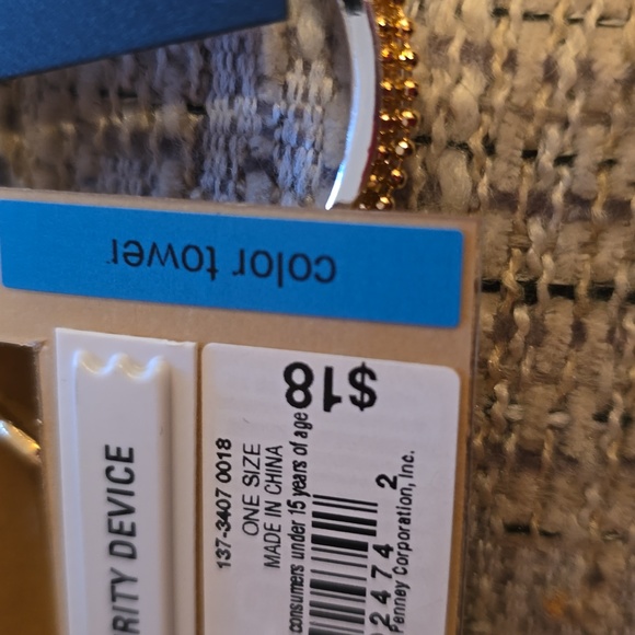 NAPIER/MONET FASHION JEWELRY GOLDTONE DANGLE & SILVERTONE HOOPS EARRINGS BUNDLE - Picture 10 of 11